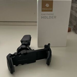 Brand New! Car phone holder